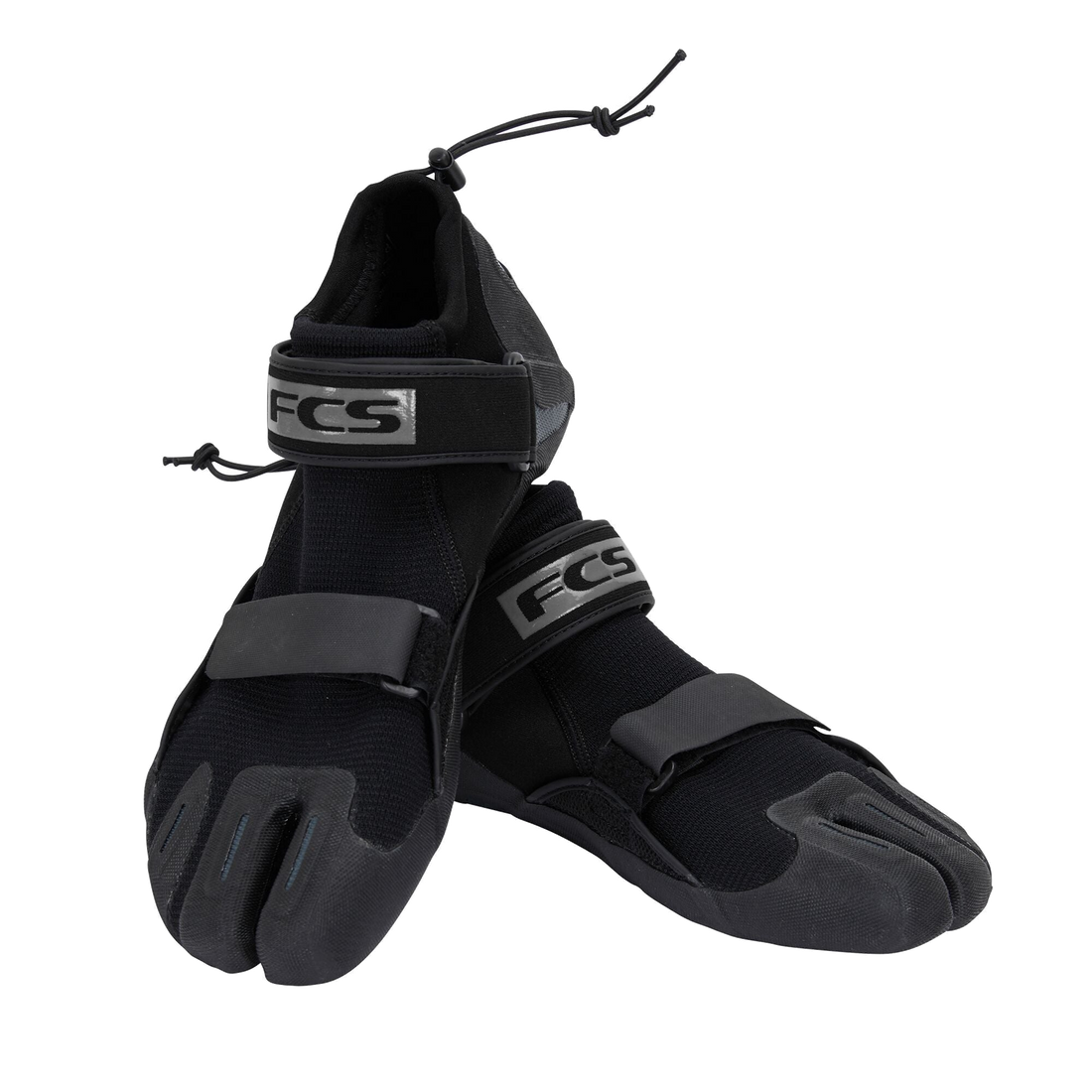 FCS SP2 Reef Boots: black SP2 reef boots, pair shown from the front