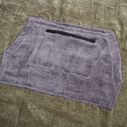 Ocean & Earth Day Break Hooded Poncho: zip pocket close-up