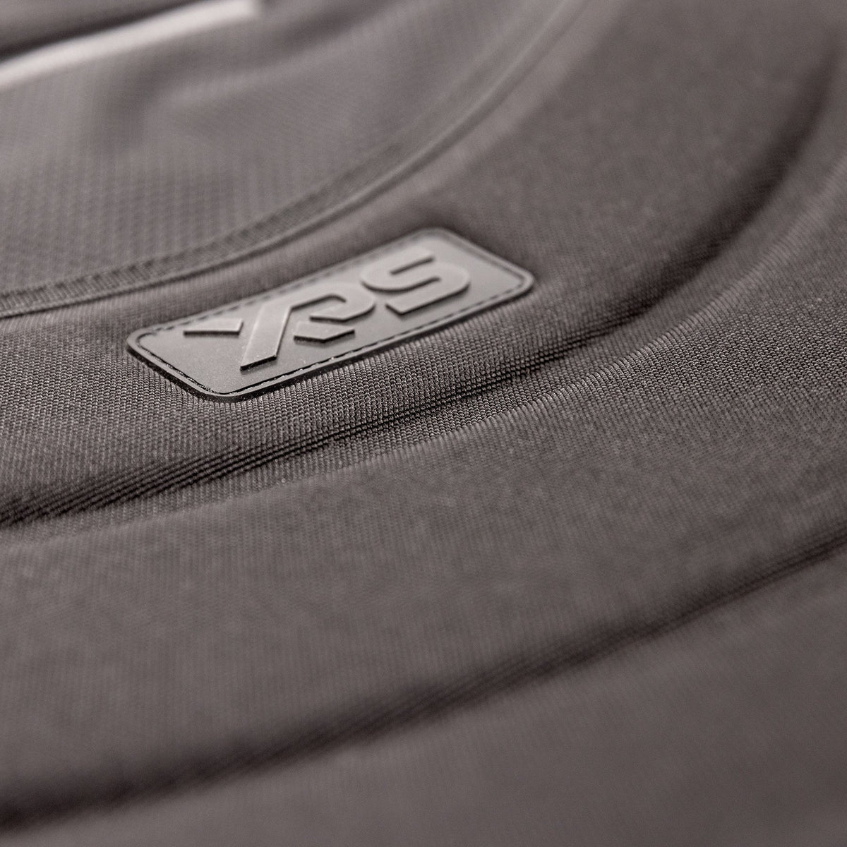 Ocean & Earth APEX Shortboard Travel Cover – 3 Board: XPS shell texture and logo