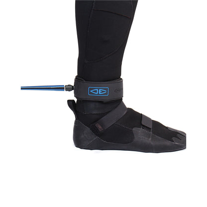 Ocean & Earth Cold Water Premium One-XT Leash – 6 ft: Cold Water cuff fitted over a bootie