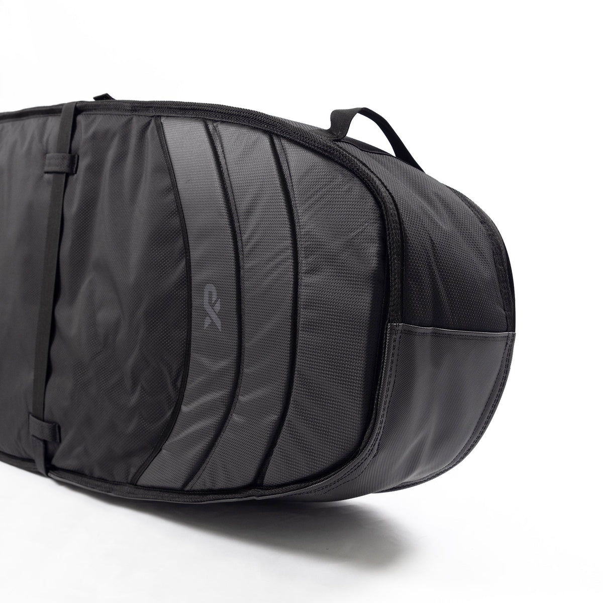 Ocean & Earth HYPA Longboard Travel Cover – 2 Board: end profile and padded walls