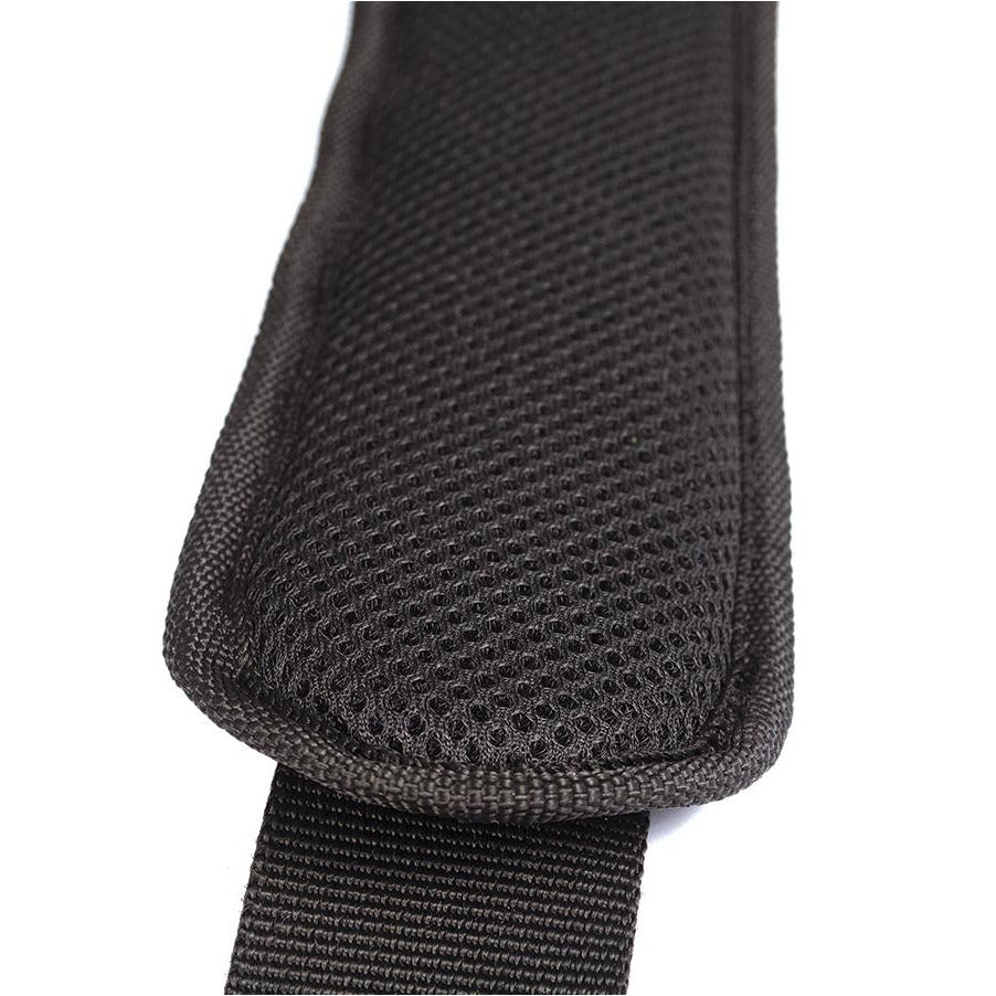 Ocean & Earth Waterproof Wetsuit Bag: padded sling strap detail