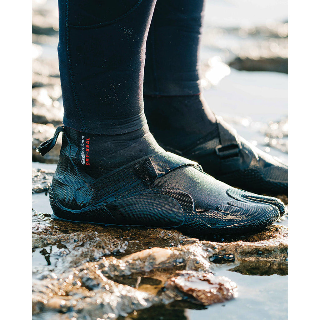 Ocean & Earth ONE 3 mm Dry Seal Booties: booties worn at the water’s edge