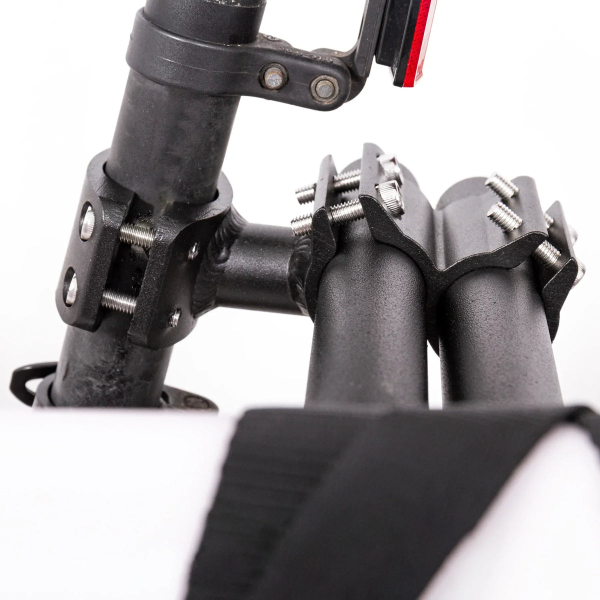 Ocean & Earth Side Loader Bike Rack: Seat-post attachment detail