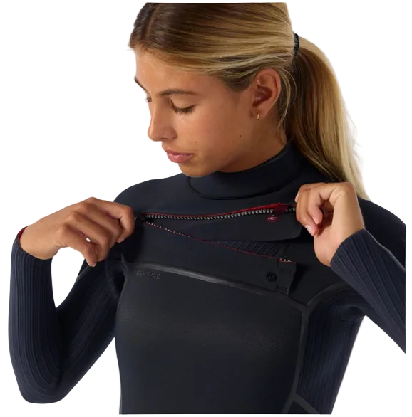Women's HyperFire 4/3mm Steamer Chest Zip - Black