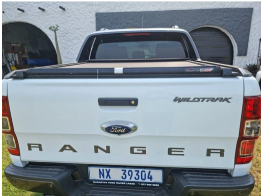 Island Style Padded Tailgate Protector — 3 Bikes