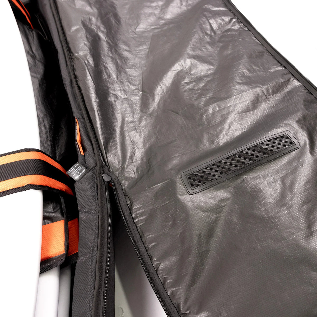 Ocean & Earth APEX Shortboard Travel Cover – 3 Board: ventilation panel