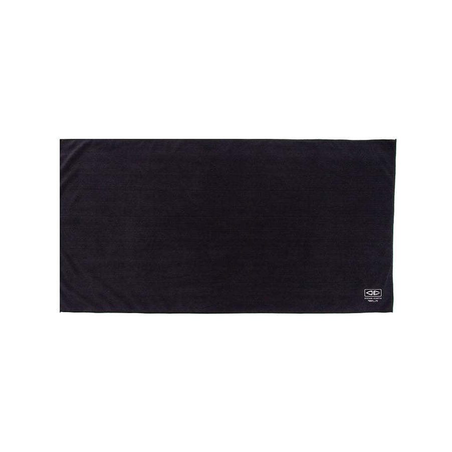 Ocean & Earth Microfibre Travel Lite Towel: Travel Lite towel unfolded